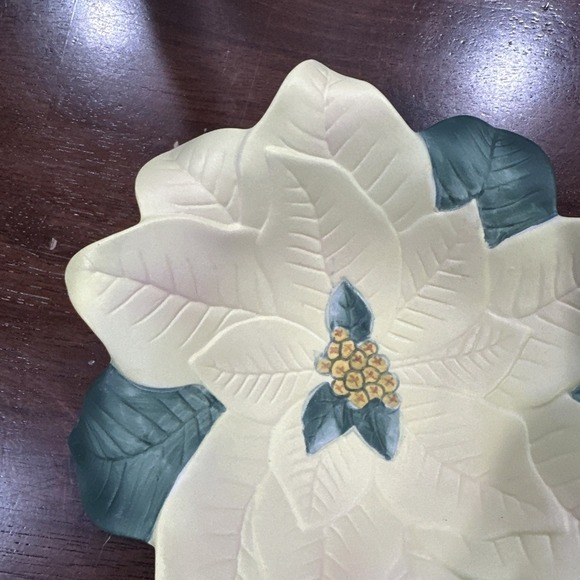 PARTYLITE Christmas Poinsettia Flower Porcelain Bowl Dish Candle Holder No Chips - Picture 3 of 5